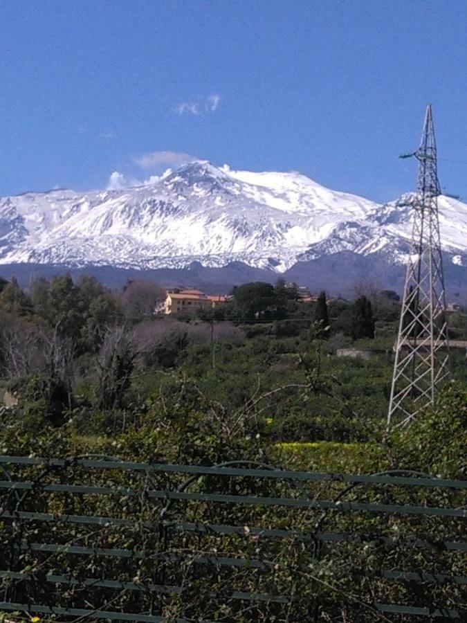 Ai Tre Archi Di Tagliaborse Villa Mascali Eksteriør bilde